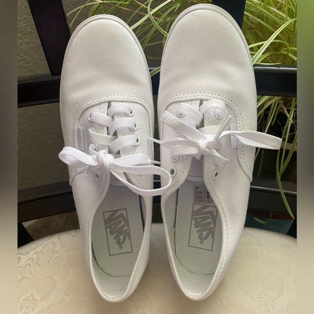 VANS like new